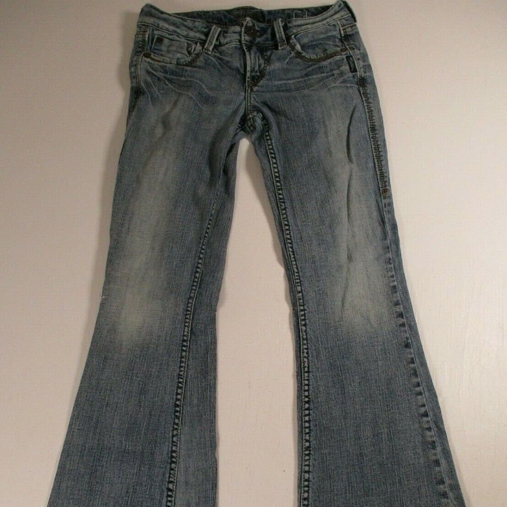 Silver Women Sz 26 Eden Jeans Lightly Distressed